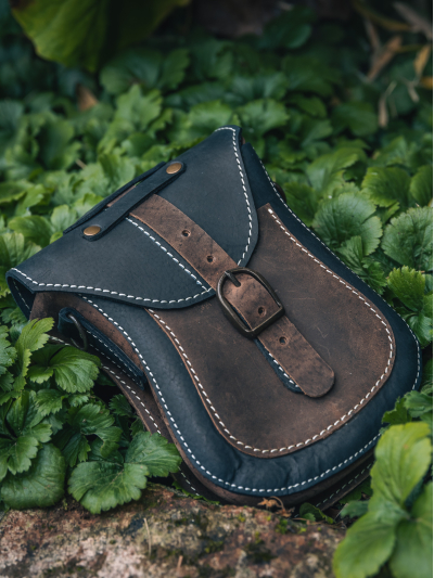 Trollfelsen_Mittelalter_Beutel_Tasche_Leder_Aleidis_Schwarz_Braun