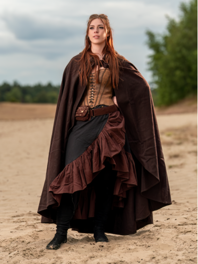 Trollfelsen_Mittelalter_Umhang_Thyre_Braun_1