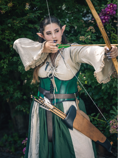 Trollfelsen_Mittelalter_Gewandung_Ledermieder_Unterbrust_Grün